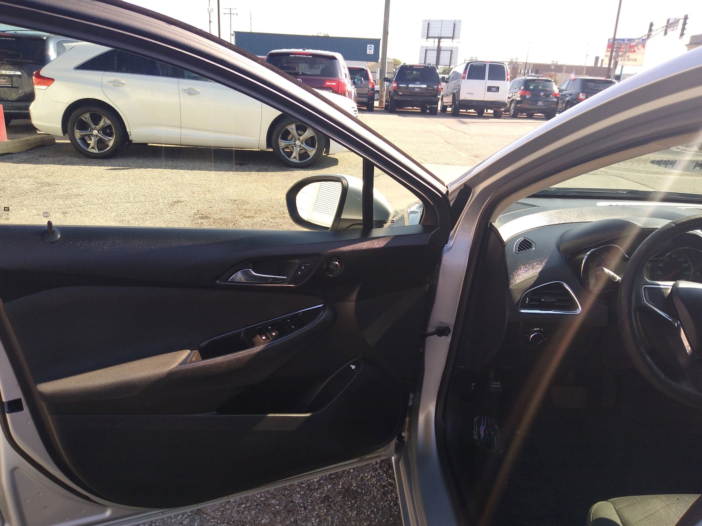 Used 2017 Chevrolet Cruze LS image 11