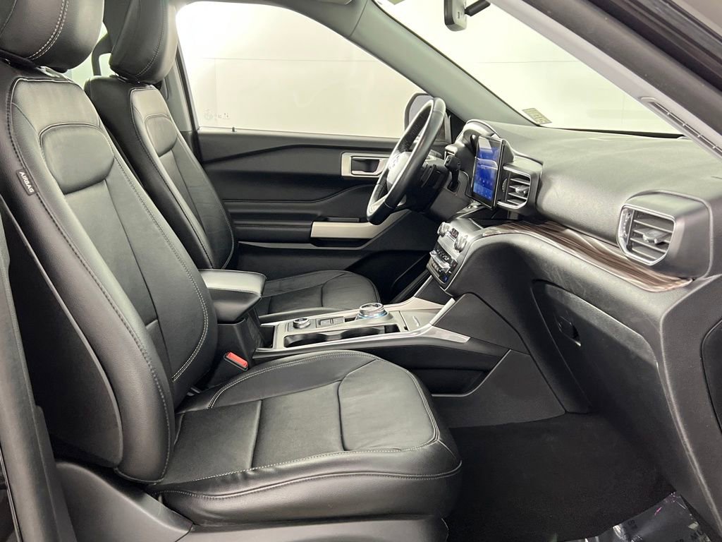 Used 2020 Ford Explorer Limited w/ Class III Trailer Tow Package image 22