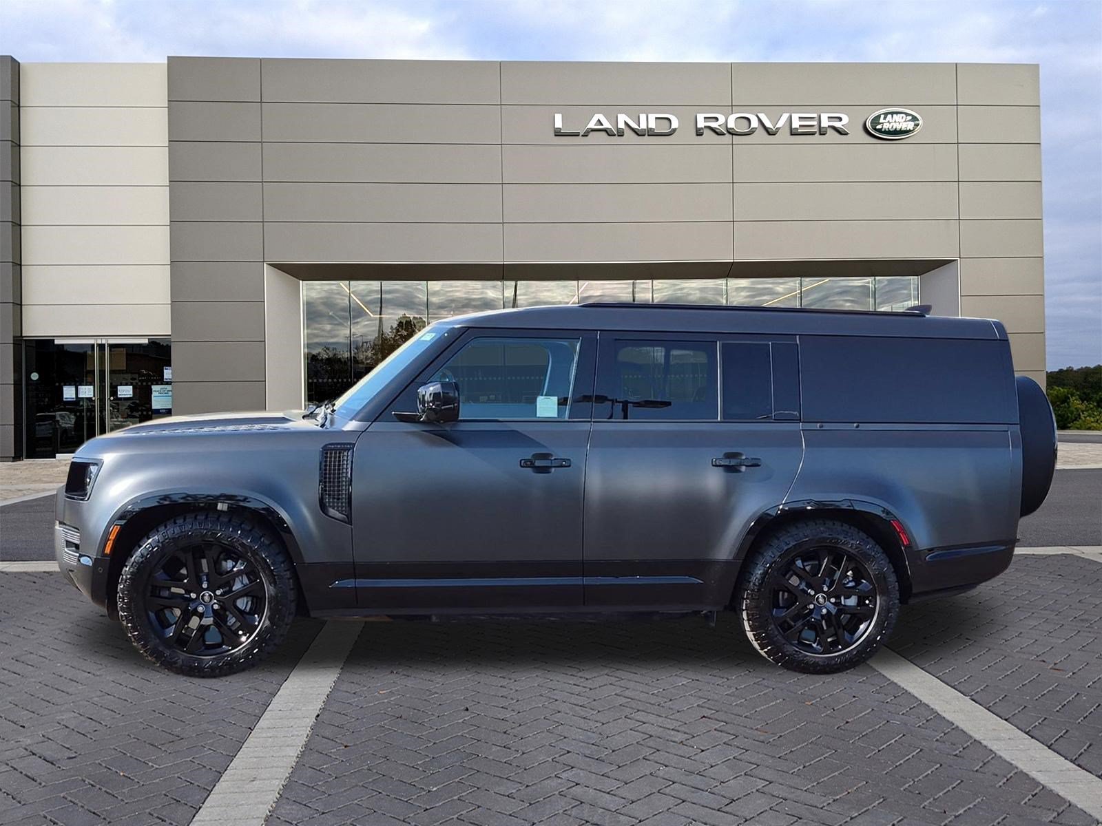 Certified 2025 Land Rover Defender 130 Outbound AWD/4WD image 8