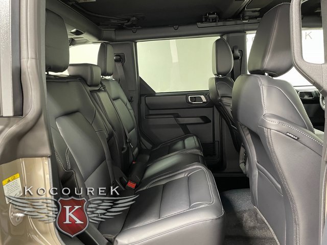 New 2025 Ford Bronco Outer Banks w/ Sasquatch Package image 21