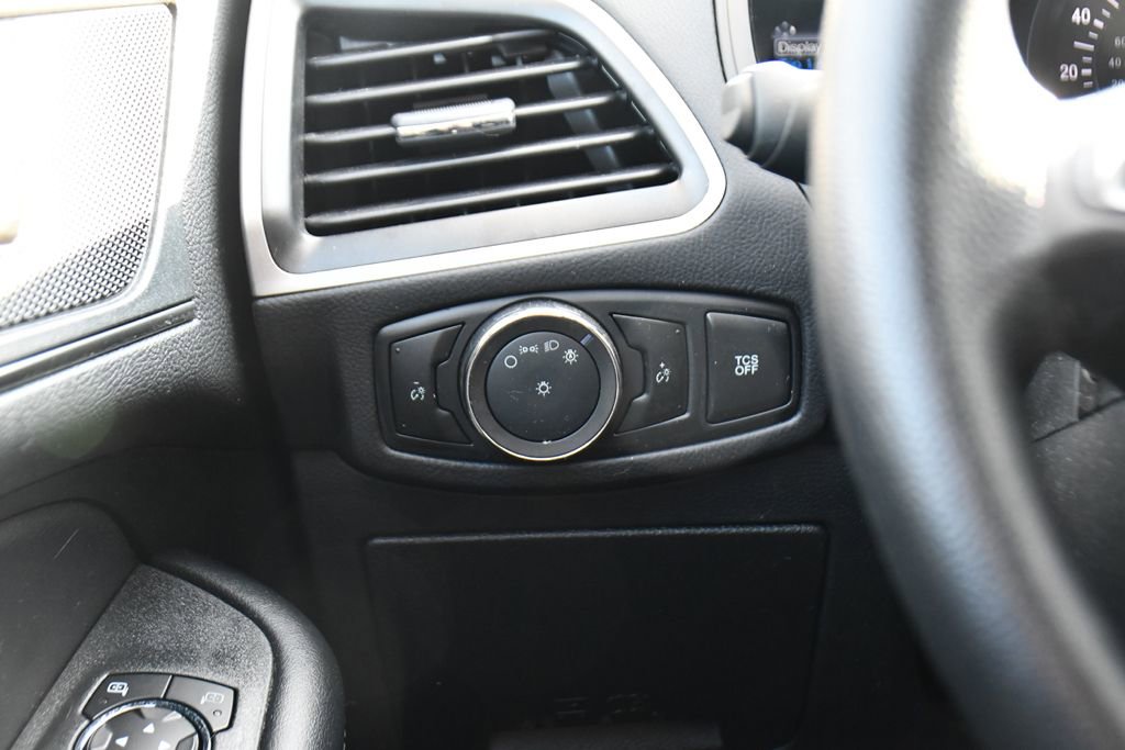 Used 2024 Ford Edge SE w/ Black Appearance Package AWD/4WD image 37