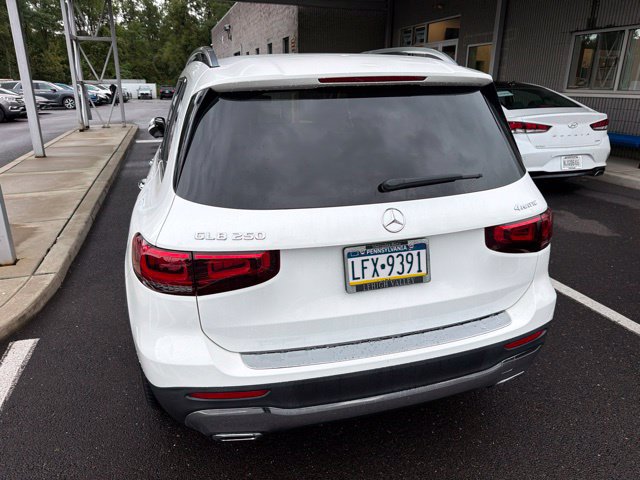 Used 2021 Mercedes-Benz GLB 250 4MATIC image 9