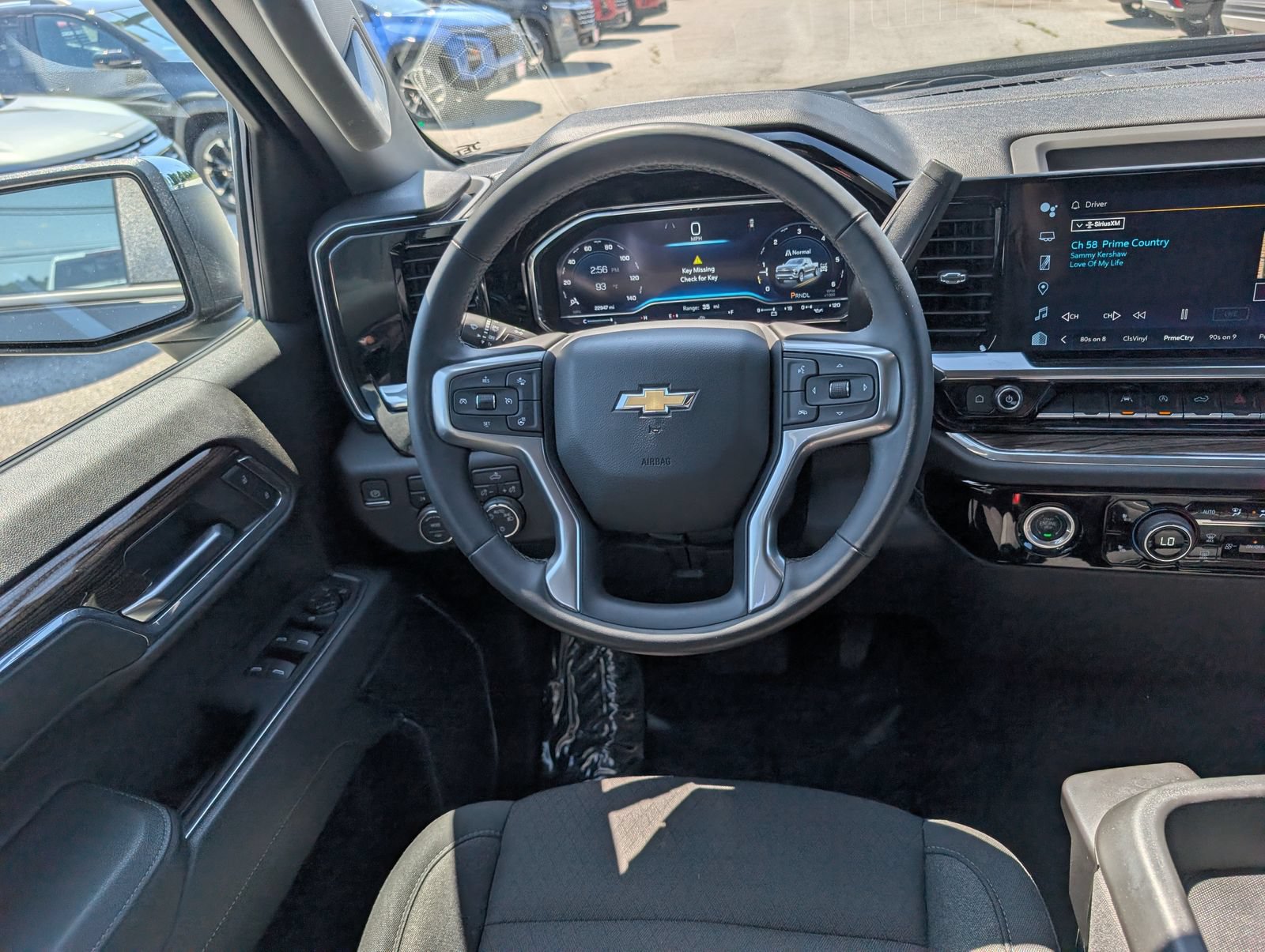 Used 2023 Chevrolet Silverado 1500 LT AWD/4WD image 16