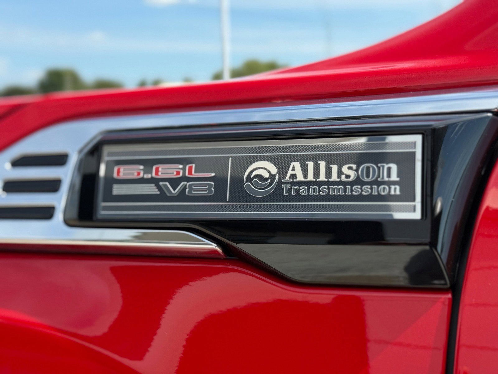 New 2026 GMC Sierra 2500 SLE w/ SLE Value Package; image 8