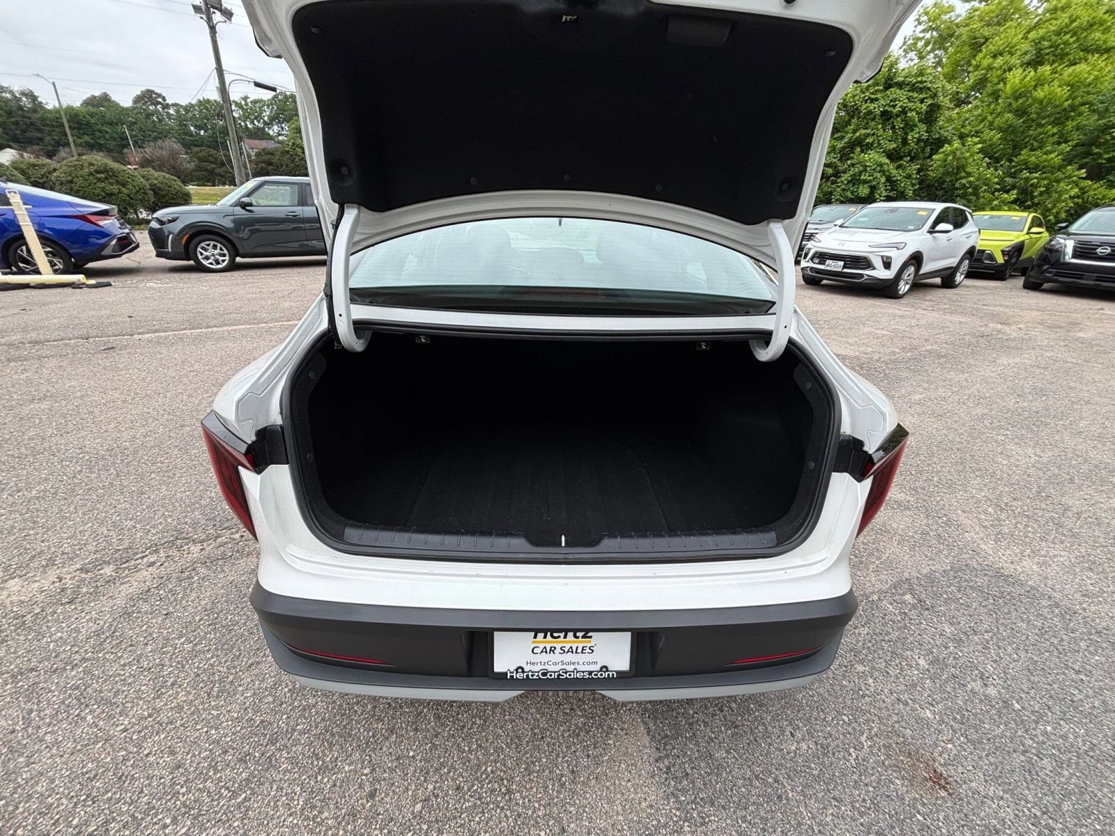 Used 2025 Kia K4 FWD image 31