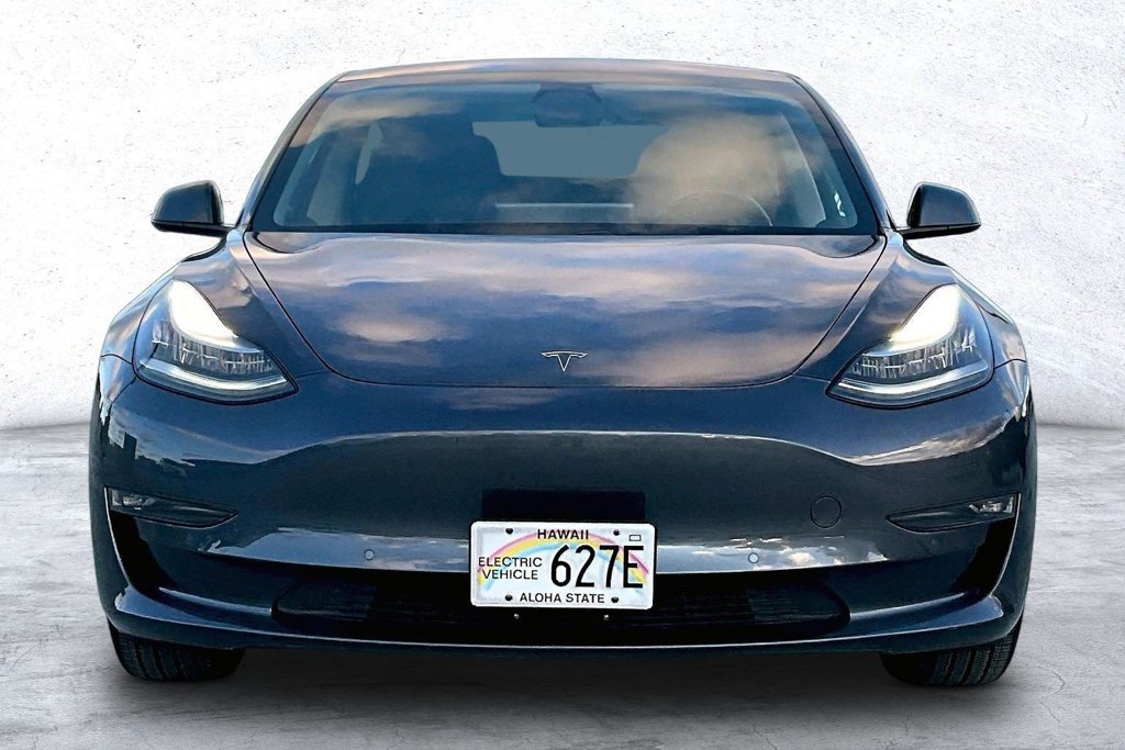 Used 2019 Tesla Model 3 Mid Range RWD image 3
