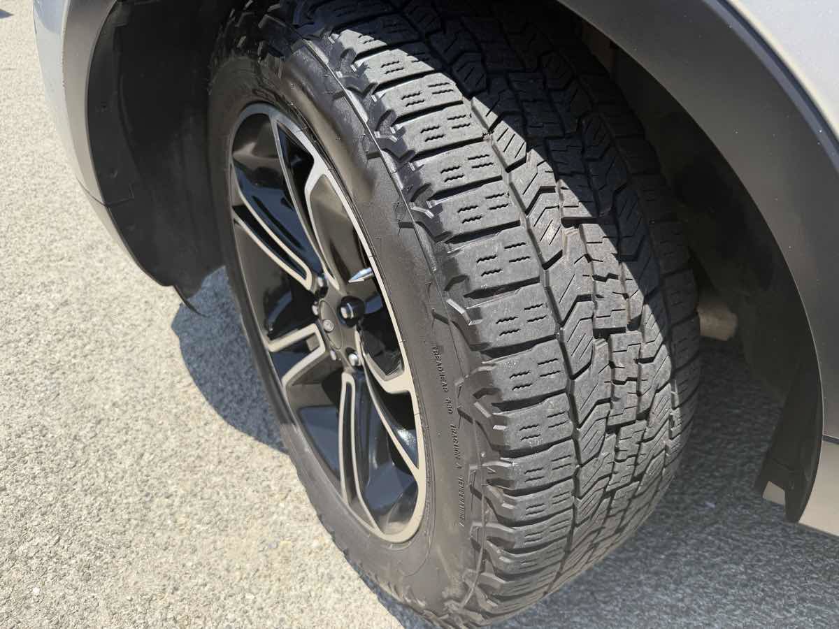 Used 2015 Ford Explorer Sport w/ Equipment Group 401A AWD/4WD image 3