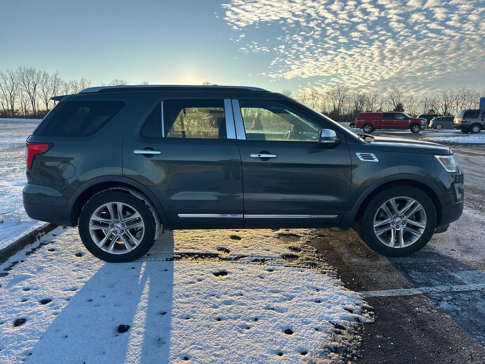 Used 2016 Ford Explorer Limited w/ Equipment Group 301A image 10