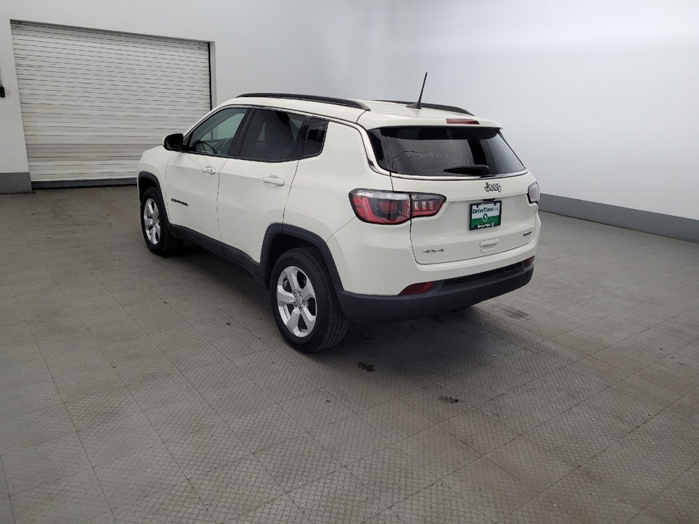 Used 2017 Jeep Compass Latitude w/ Popular Equipment Group AWD/4WD image 5