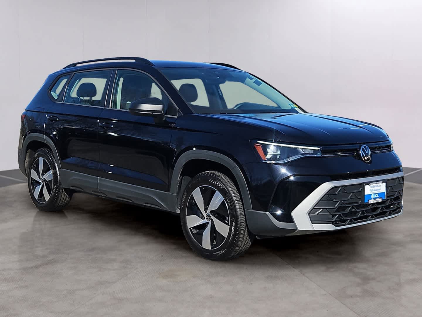 Used 2025 Volkswagen Taos S AWD/4WD image 3