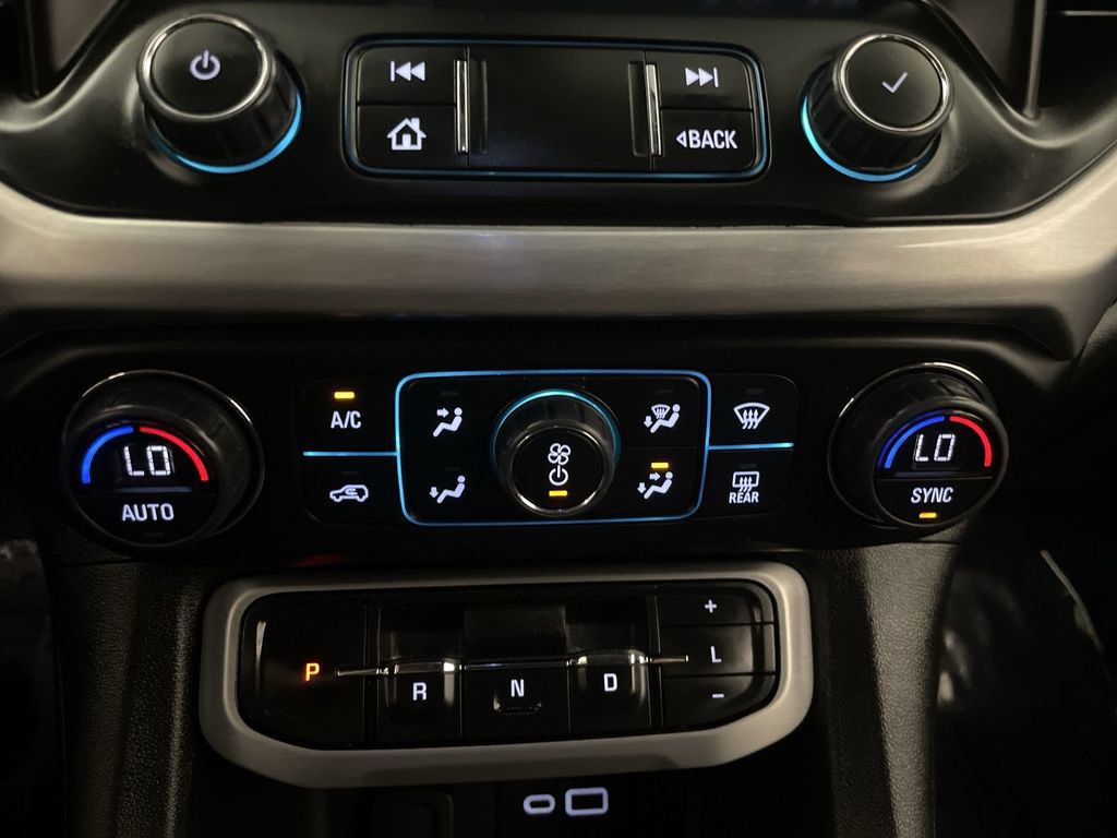 Used 2023 GMC Acadia SLE w/ Elevation Edition FWD image 12
