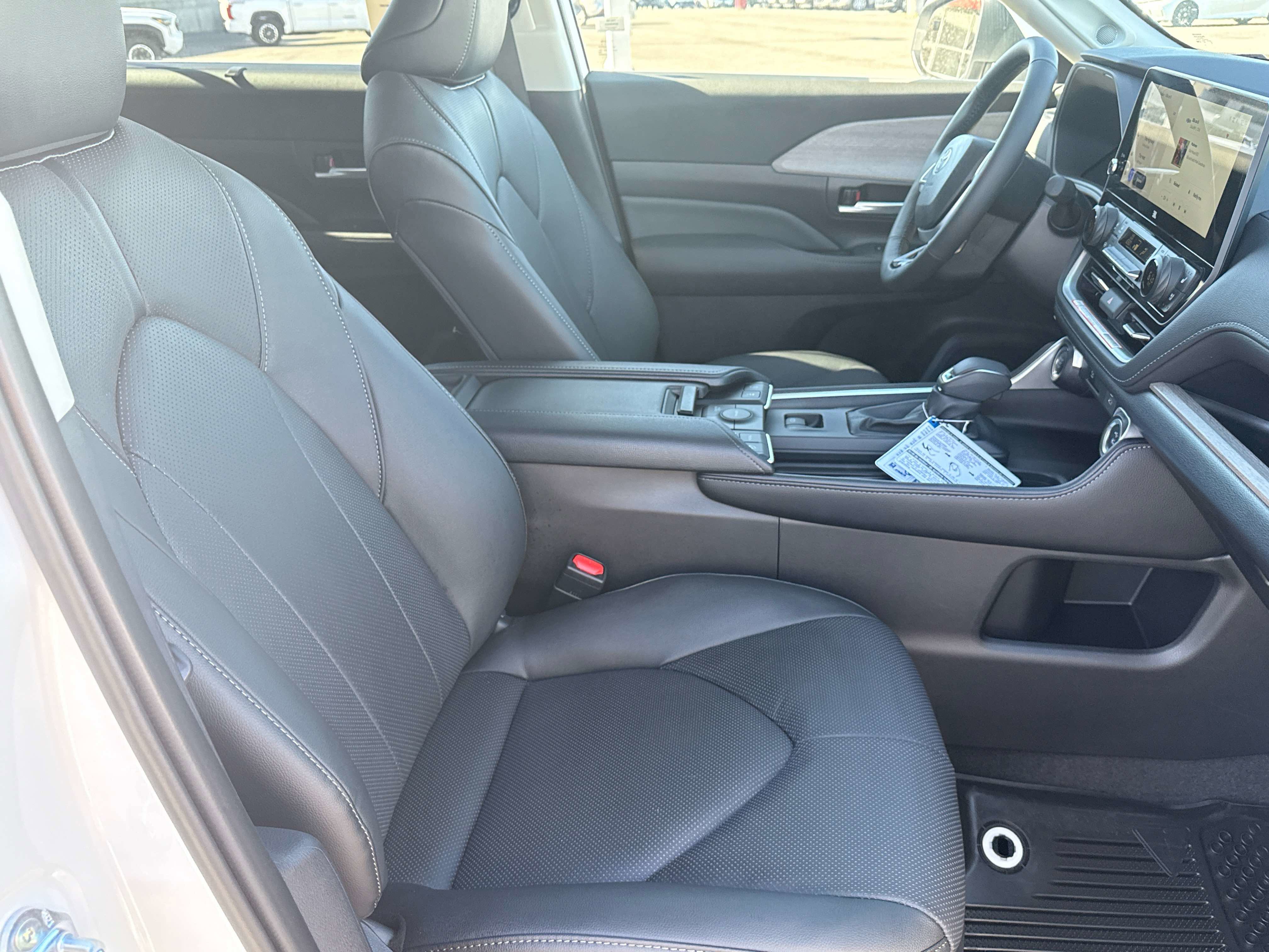 New 2026 Toyota Grand Highlander Limited image 16