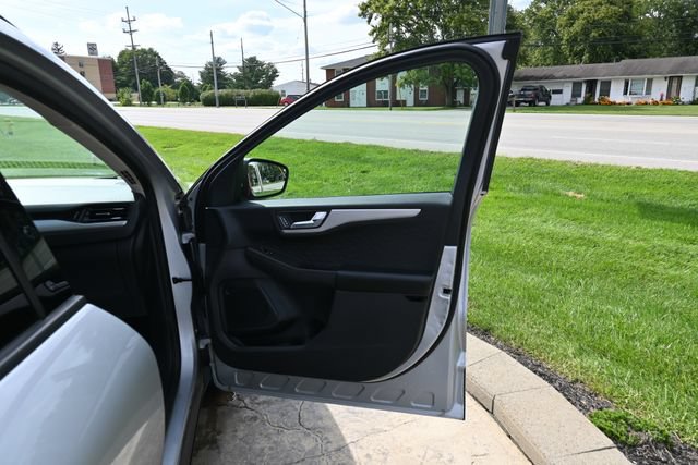 Used 2020 Ford Escape SEL AWD/4WD image 18