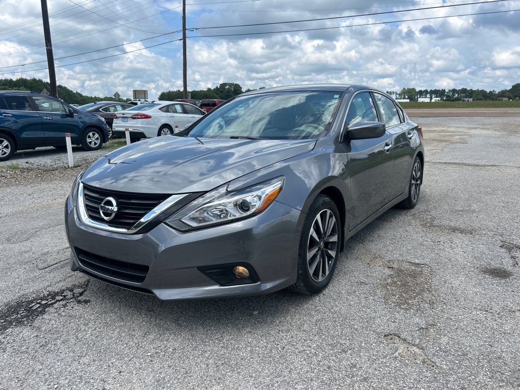 Used 2016 Nissan Altima 2.5 SV FWD image 3