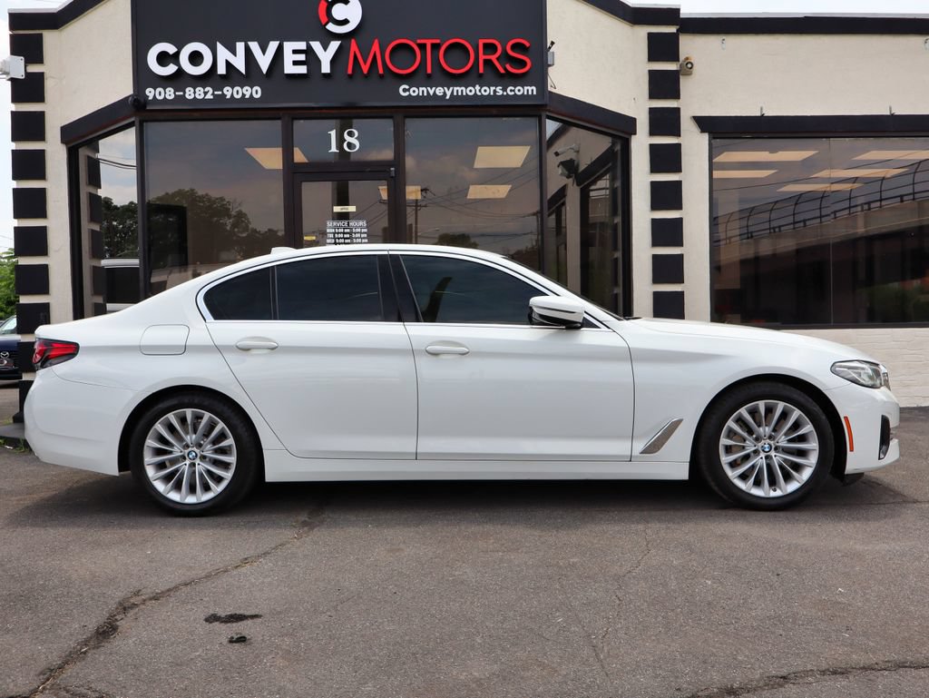 Used 2021 BMW 530i xDrive w/ Convenience Package AWD/4WD image 5