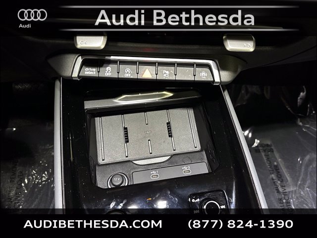 Certified 2026 Audi Q3 quattro 2.0T w/ 20" Wheel Package AWD/4WD image 23
