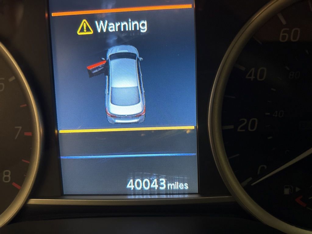 Used 2019 Nissan Sentra SV image 7