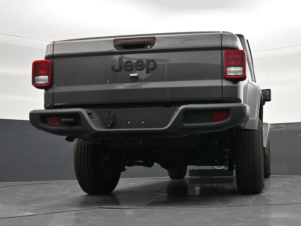 Used 2025 Jeep Gladiator Sport AWD/4WD image 26