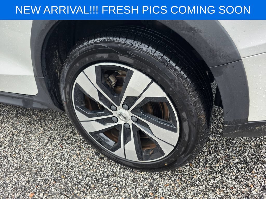 Used 2025 Volvo V60 B5 Cross Country Plus AWD/4WD image 7