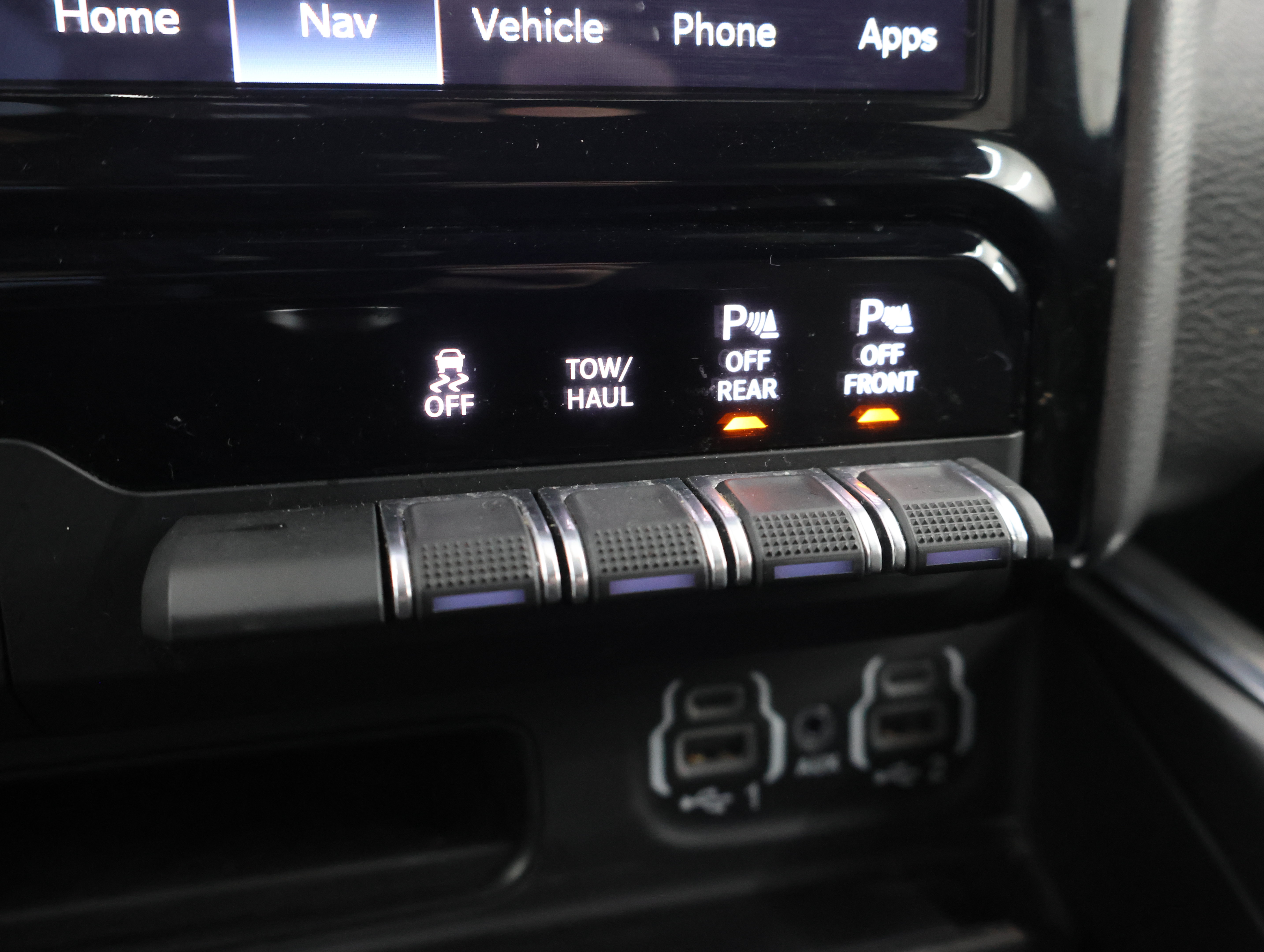 Used 2024 RAM 1500 Big Horn AWD/4WD image 37