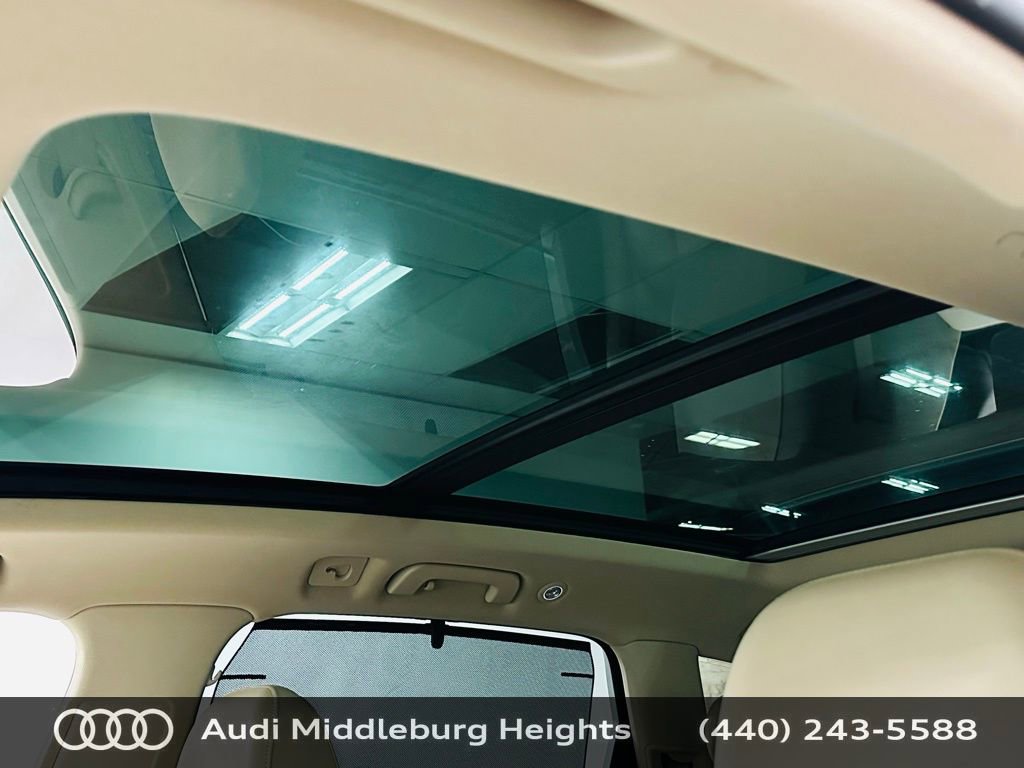 Used 2017 Audi Q7 3.0T Prestige image 24