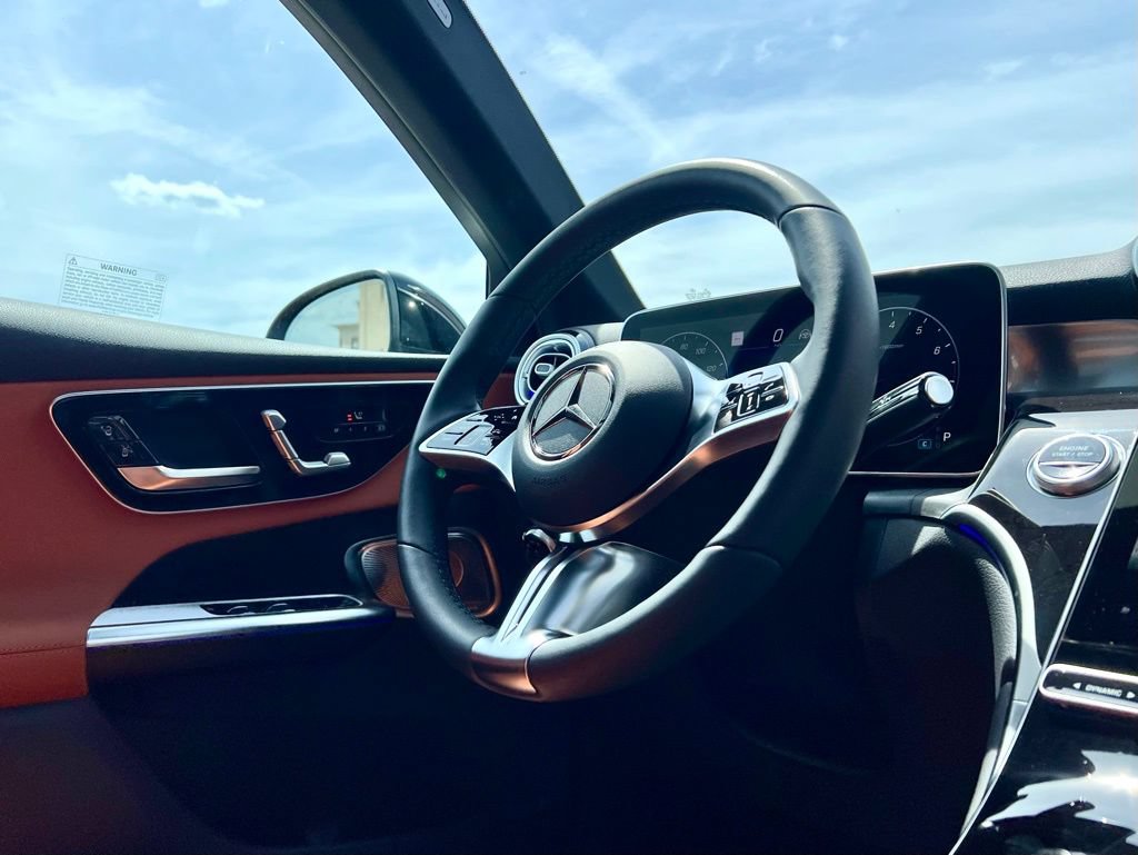 Certified 2026 Mercedes-Benz GLC 300 4MATIC image 18