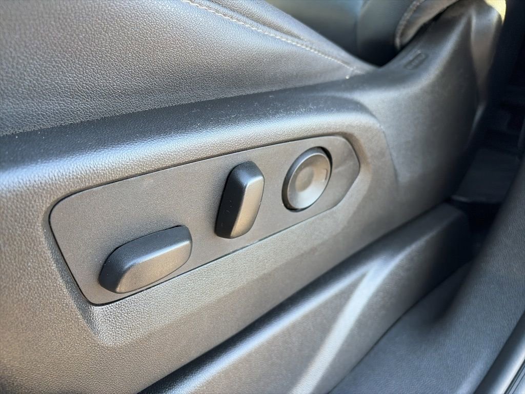 Used 2024 Chevrolet Tahoe Z71 w/ Z71 Off-Road Package image 10