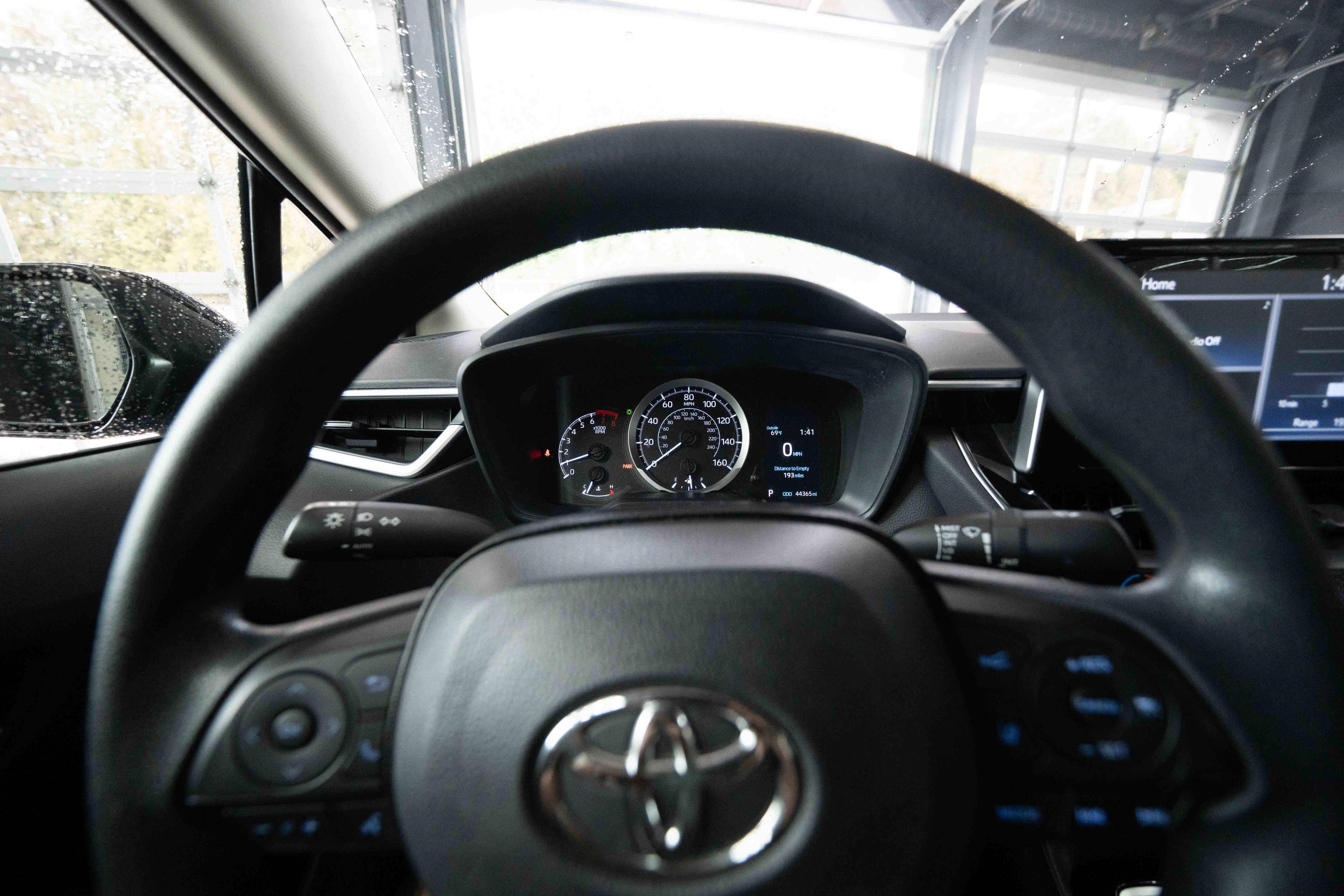 Used 2021 Toyota Corolla LE w/ Carpet Mat Package (TMS) image 15