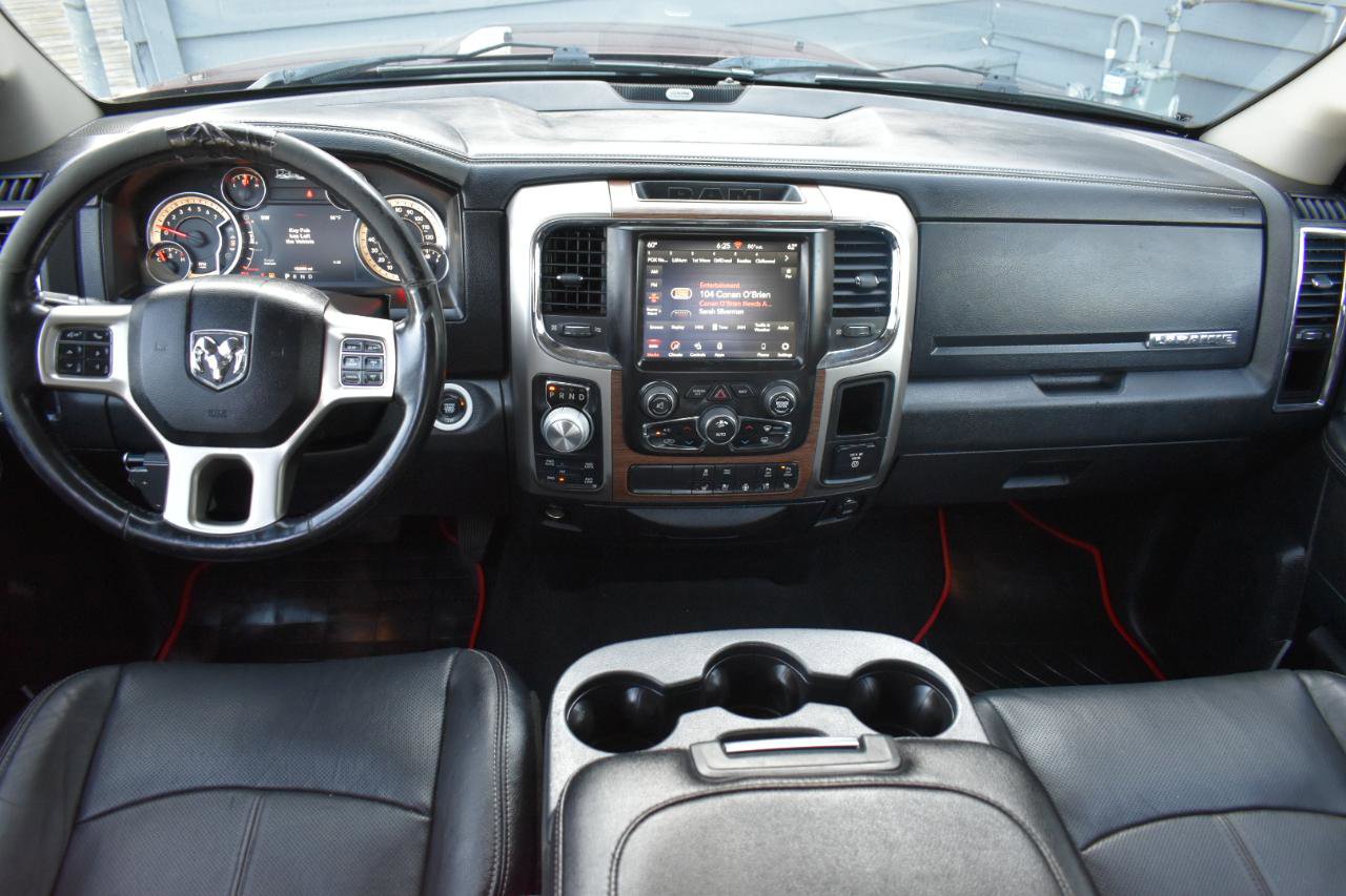Used 2018 RAM 1500 Laramie w/ Convenience Group AWD/4WD image 11
