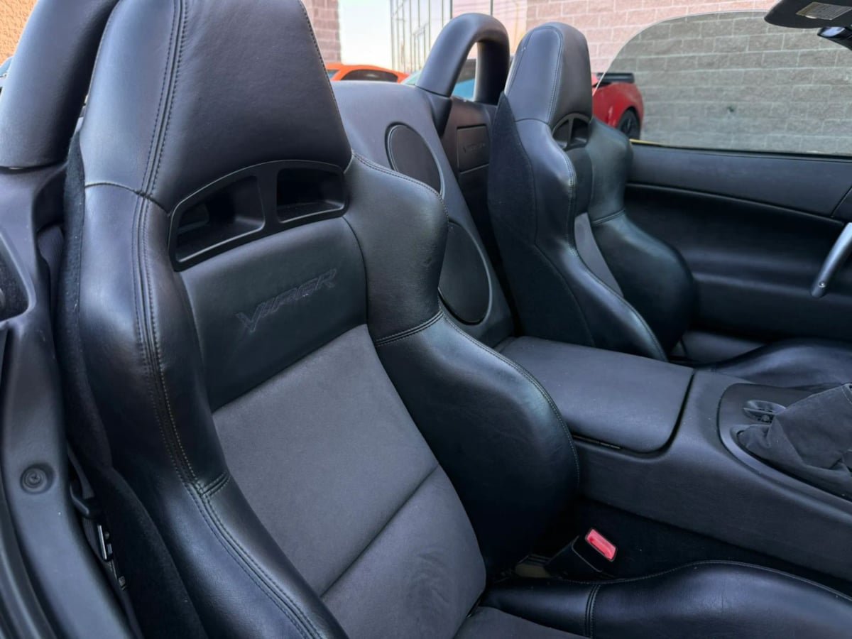 Used 2005 Dodge Viper SRT-10 RWD image 44