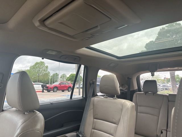 Used 2016 Honda Pilot Elite image 10