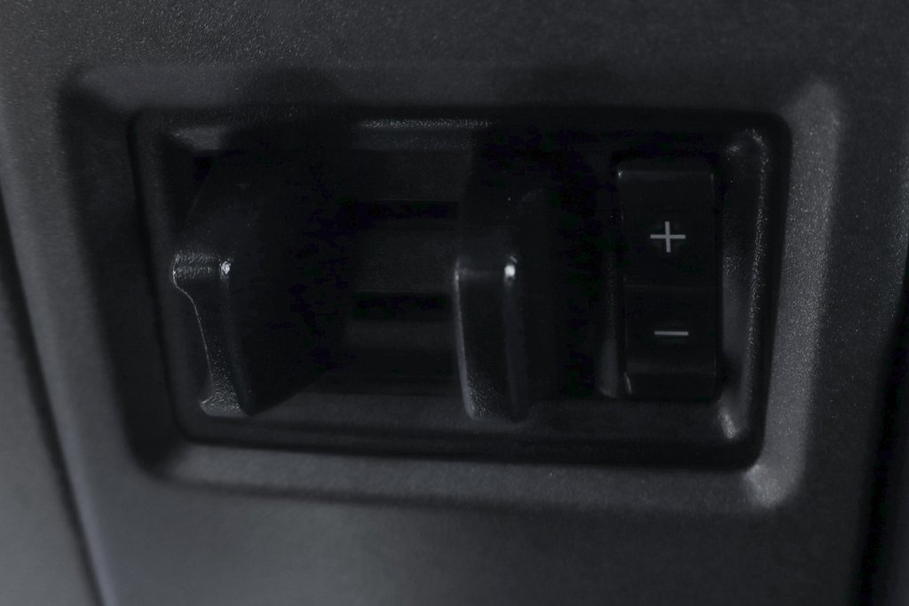 Used 2018 Ford F550 2WD Crew Cab Super Duty image 29