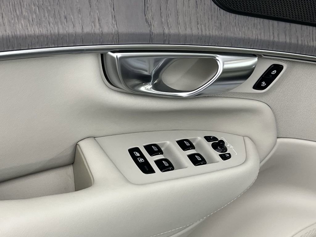 New 2026 Volvo XC90 B6 Ultra image 13