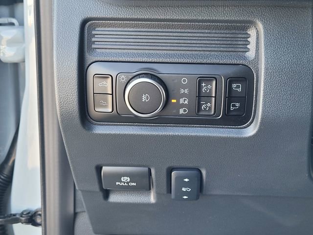 New 2026 Ford F350 Platinum w/ Tremor Off-Road Package image 9