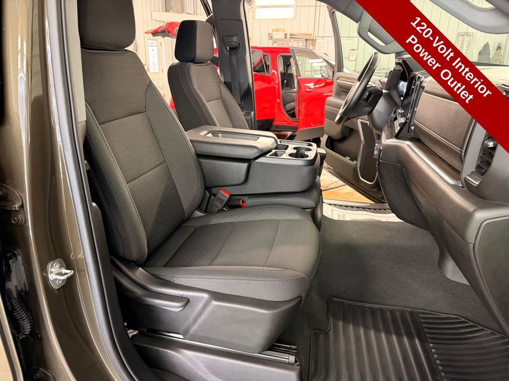 Used 2024 Chevrolet Silverado 1500 LT image 33