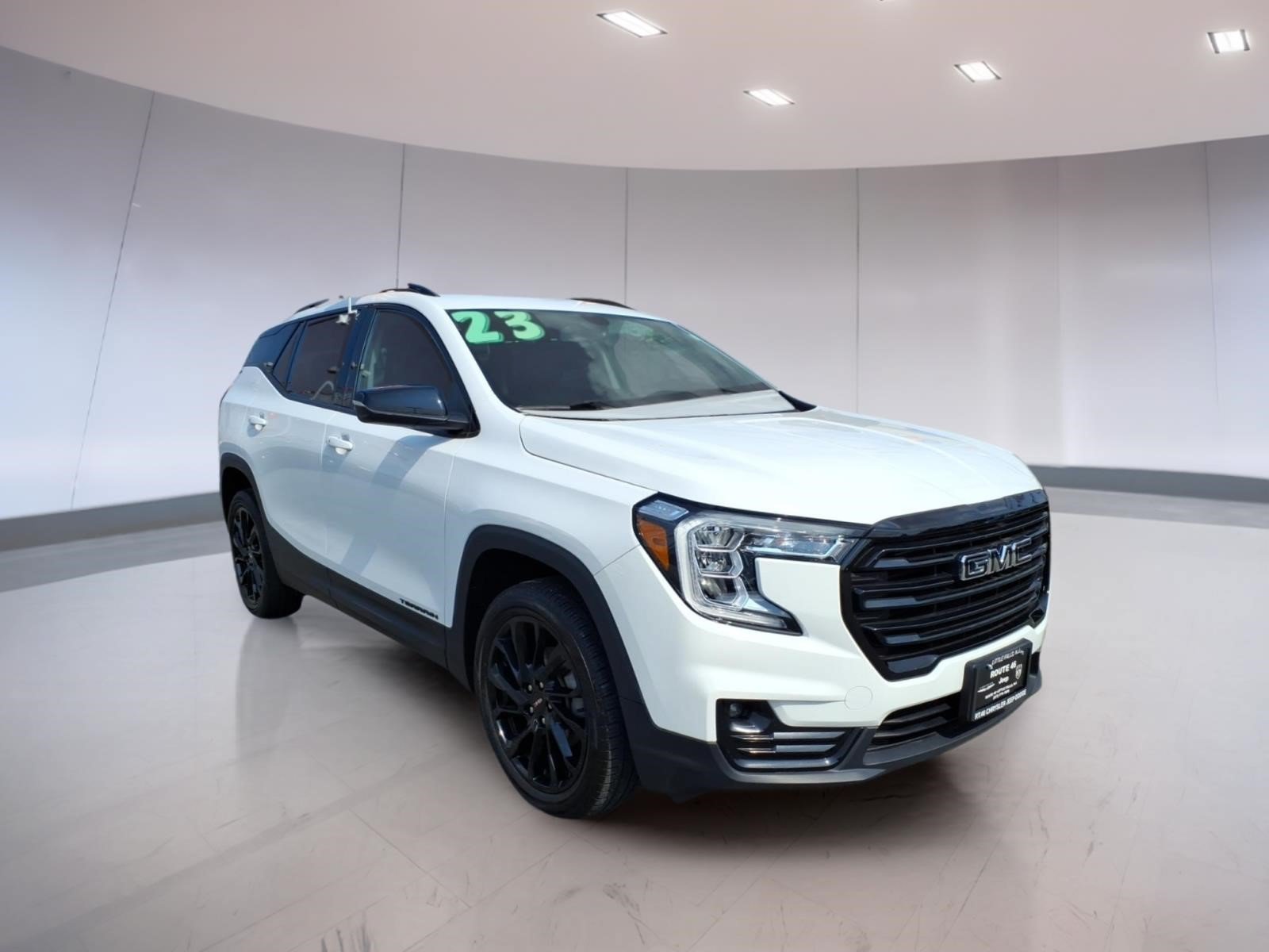 Used 2023 GMC Terrain SLT w/ Elevation Edition AWD/4WD image 1