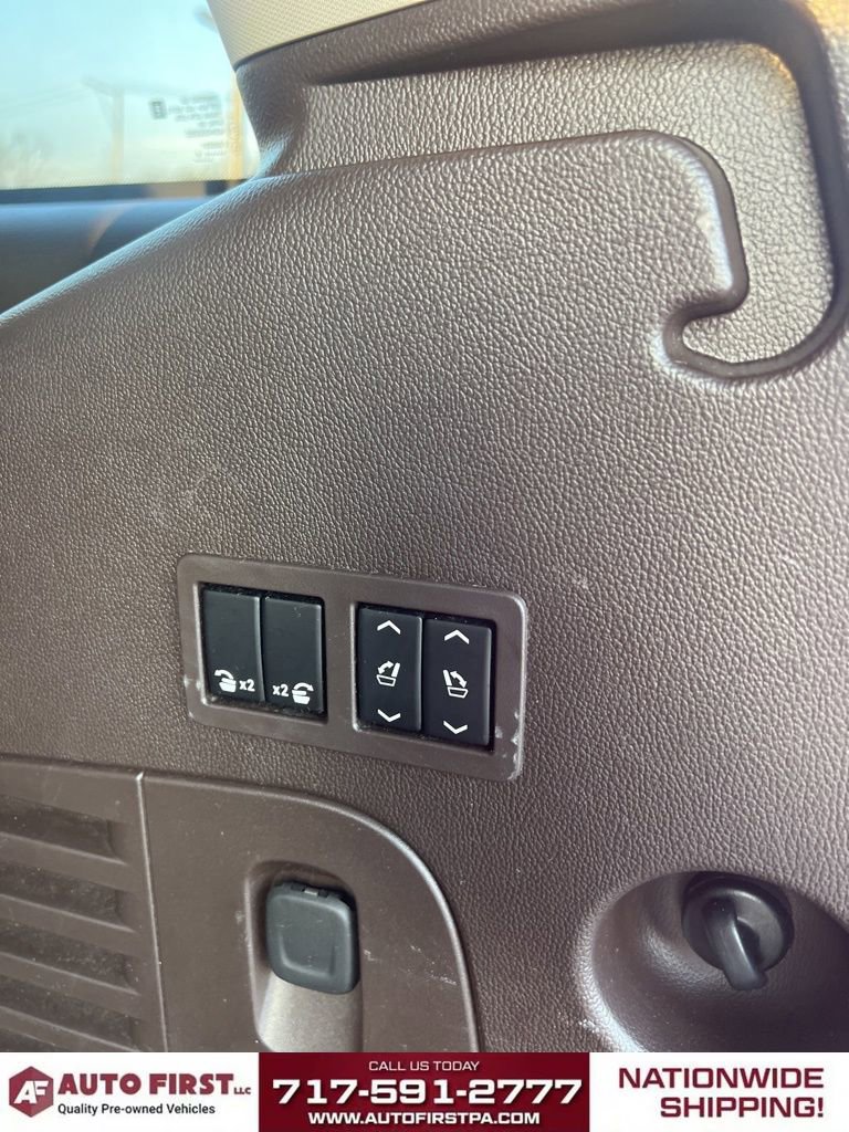 Used 2019 GMC Yukon Denali w/ Denali Ultimate Package image 8