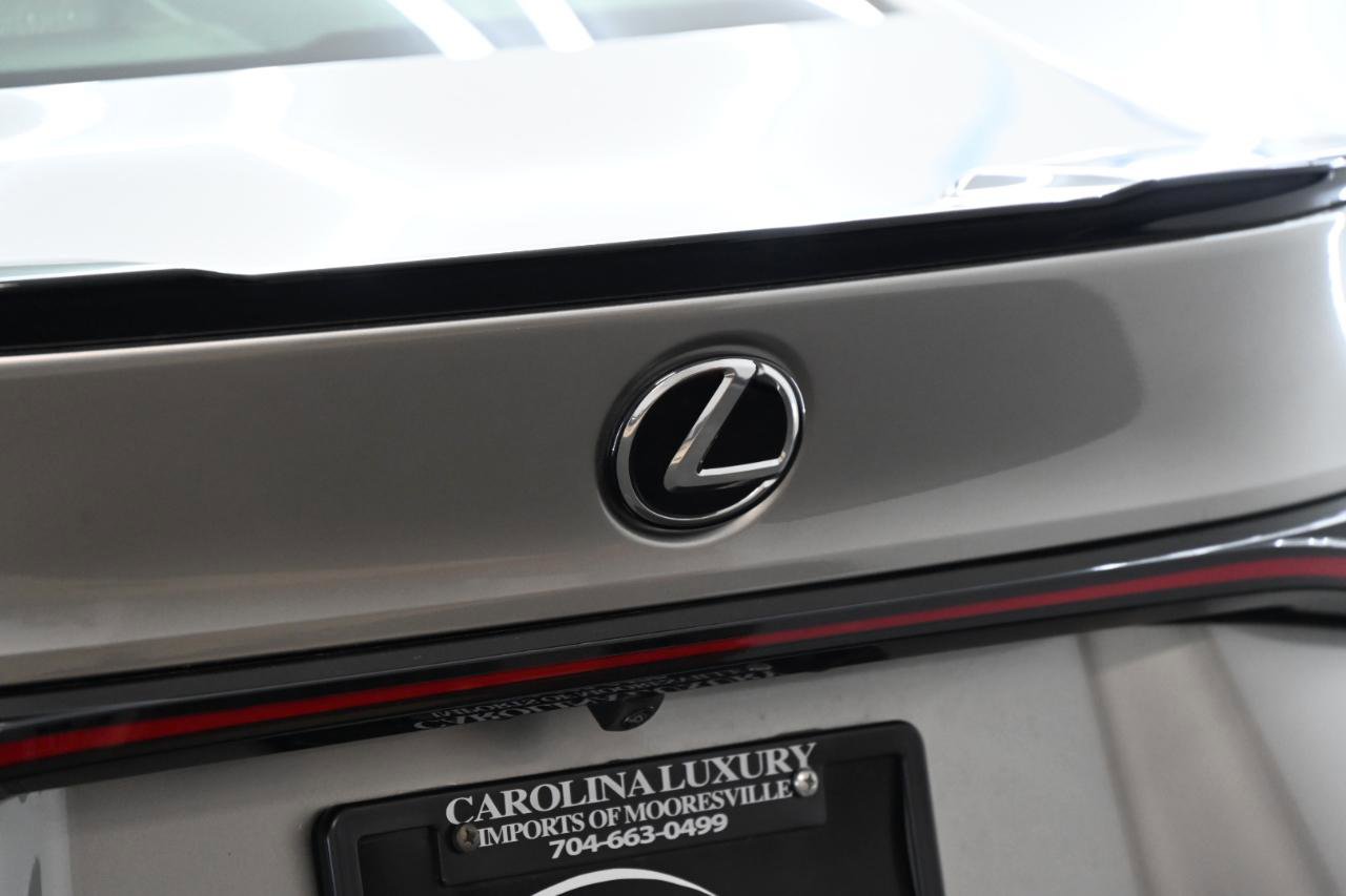 Used 2022 Lexus IS 350 F Sport image 13