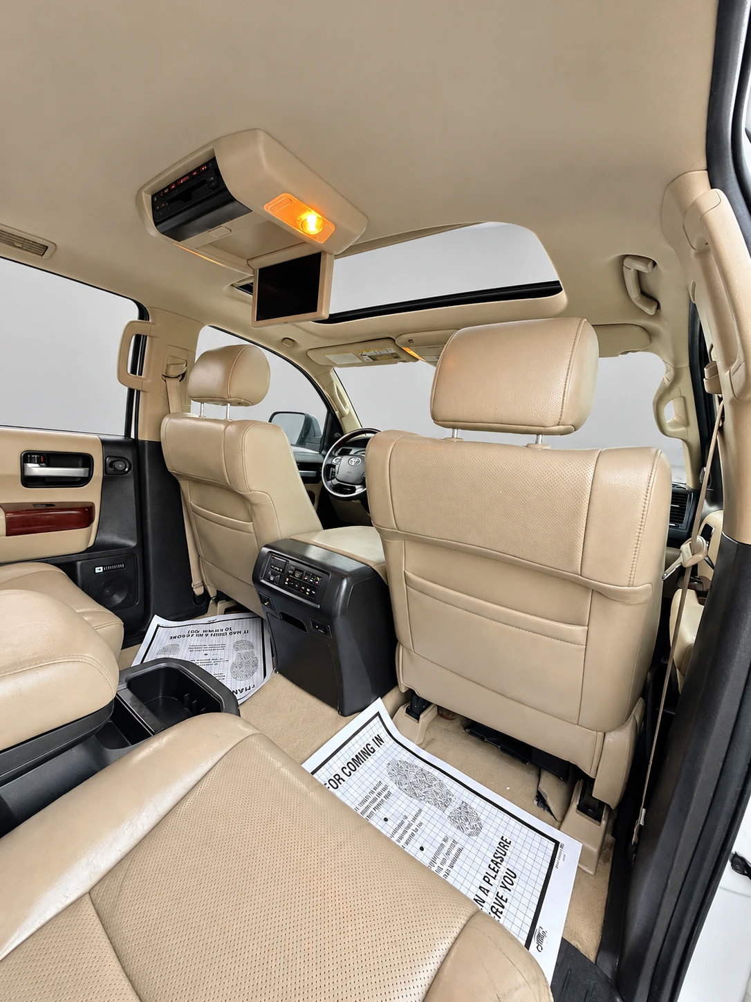 Used 2011 Toyota Sequoia Platinum AWD/4WD image 16