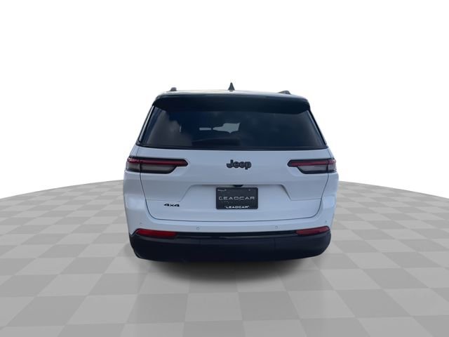 Used 2023 Jeep Grand Cherokee L Laredo image 7