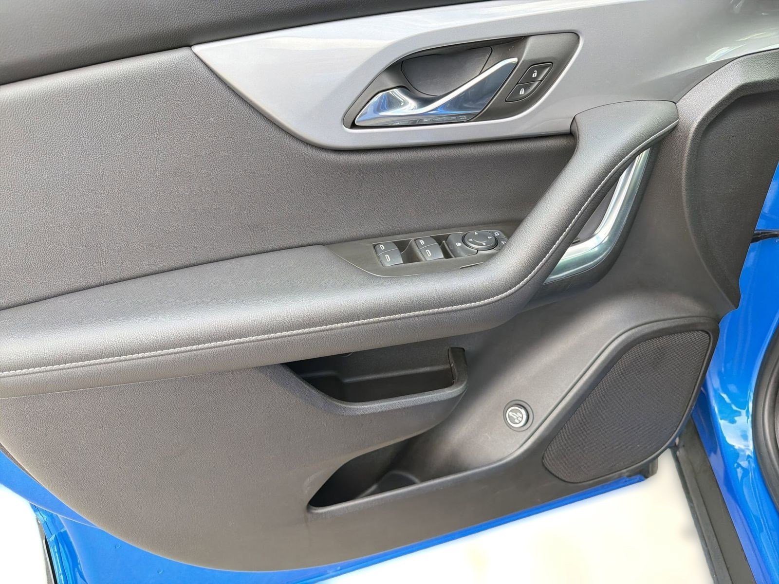 Certified 2024 Chevrolet Blazer LT w/ Convenience Package image 13