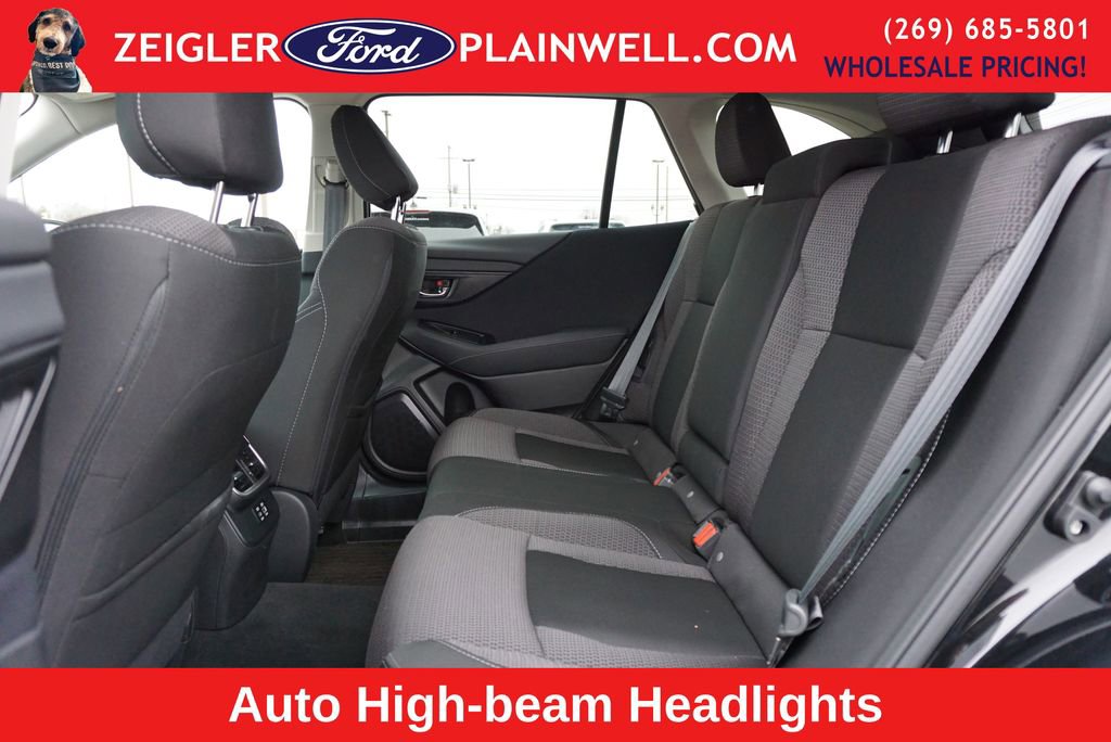 Used 2023 Subaru Outback Premium image 12