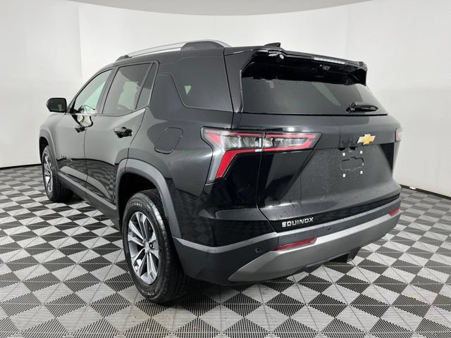 Used 2025 Chevrolet Equinox LT w/ Convenience Package II FWD image 8