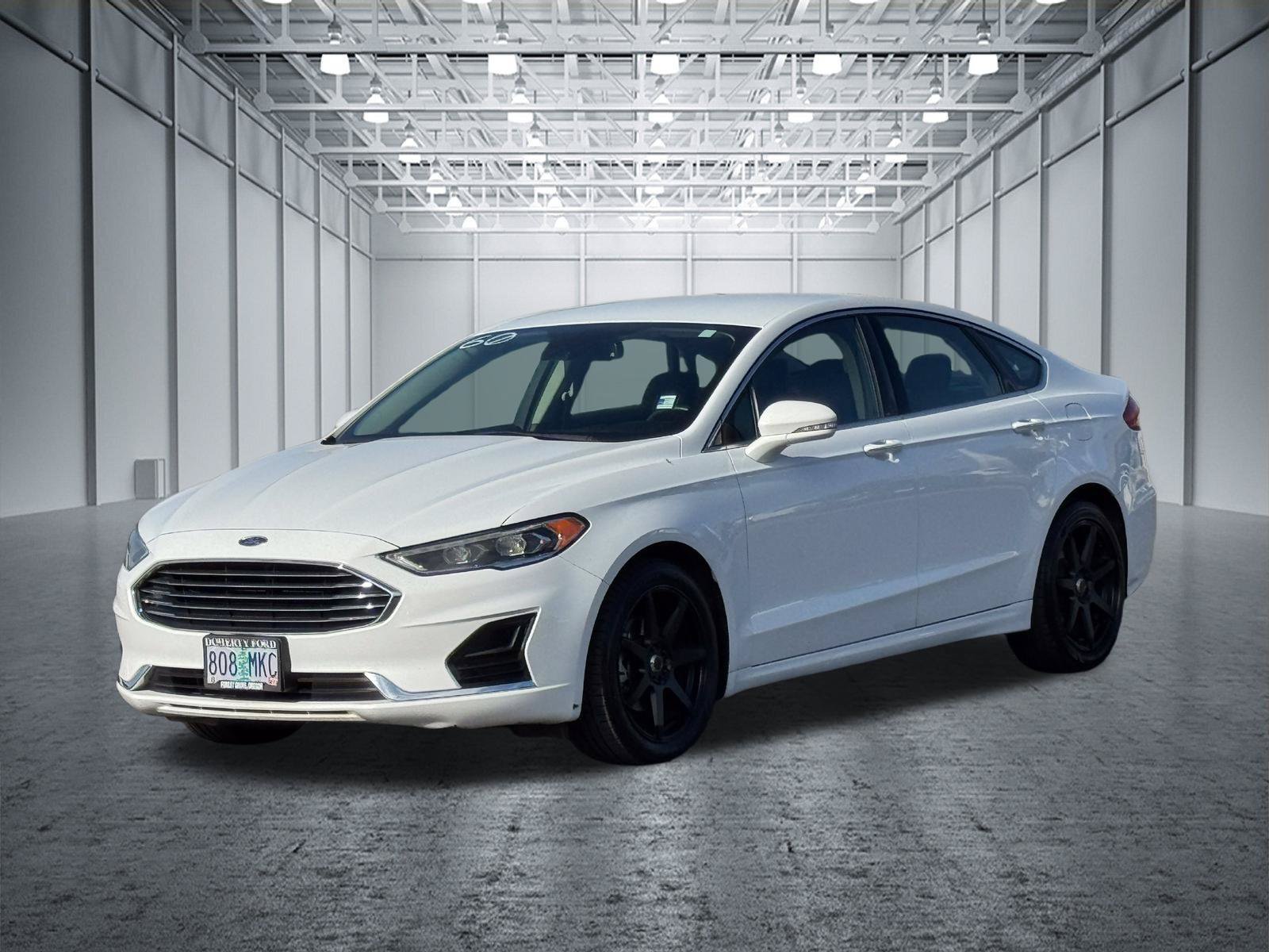 Used 2019 Ford Fusion SEL FWD image 6