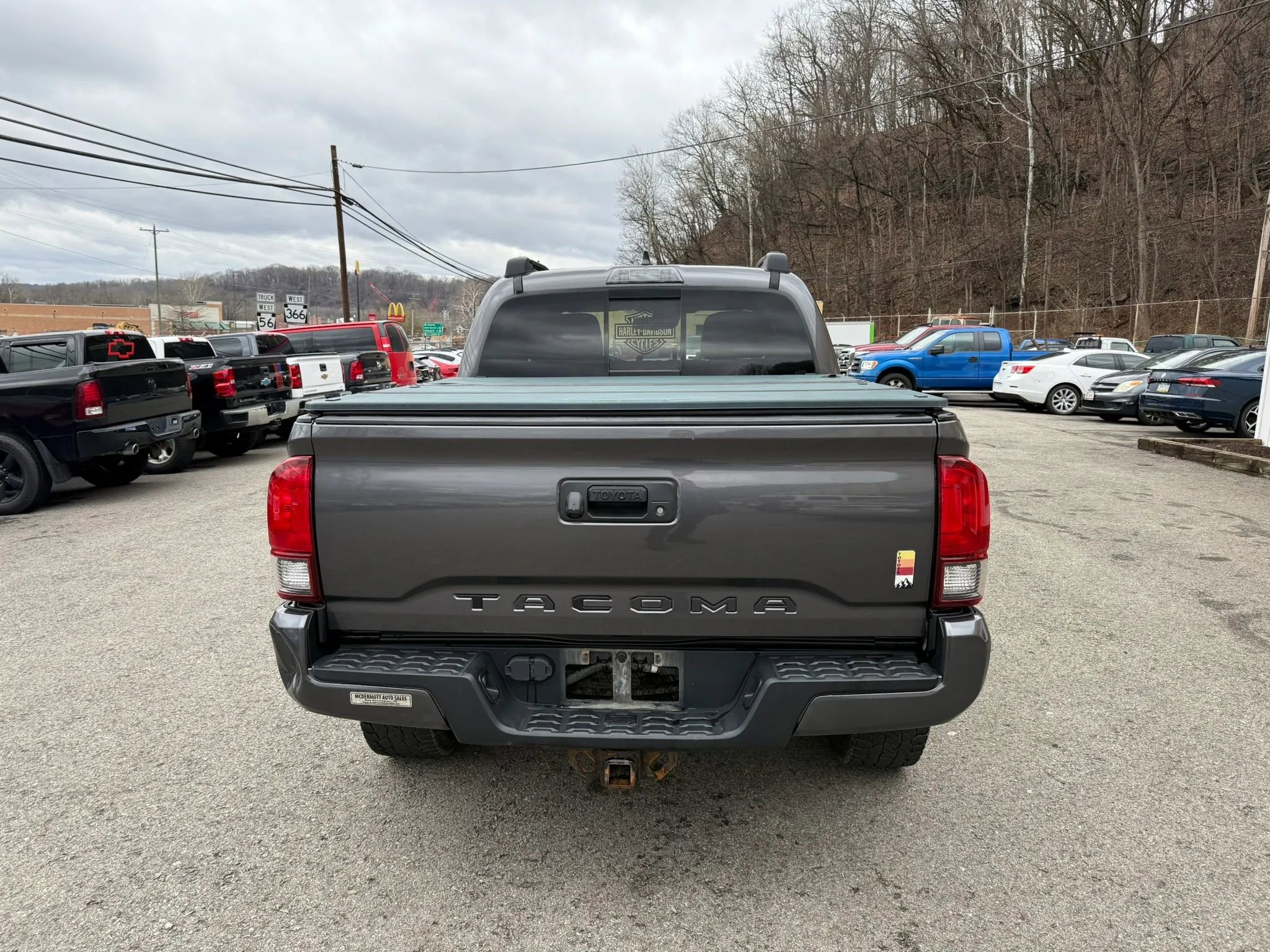 Used 2019 Toyota Tacoma TRD Sport image 8