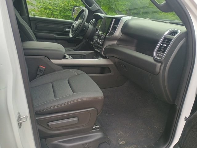 Used 2026 RAM 1500 Express AWD/4WD image 15
