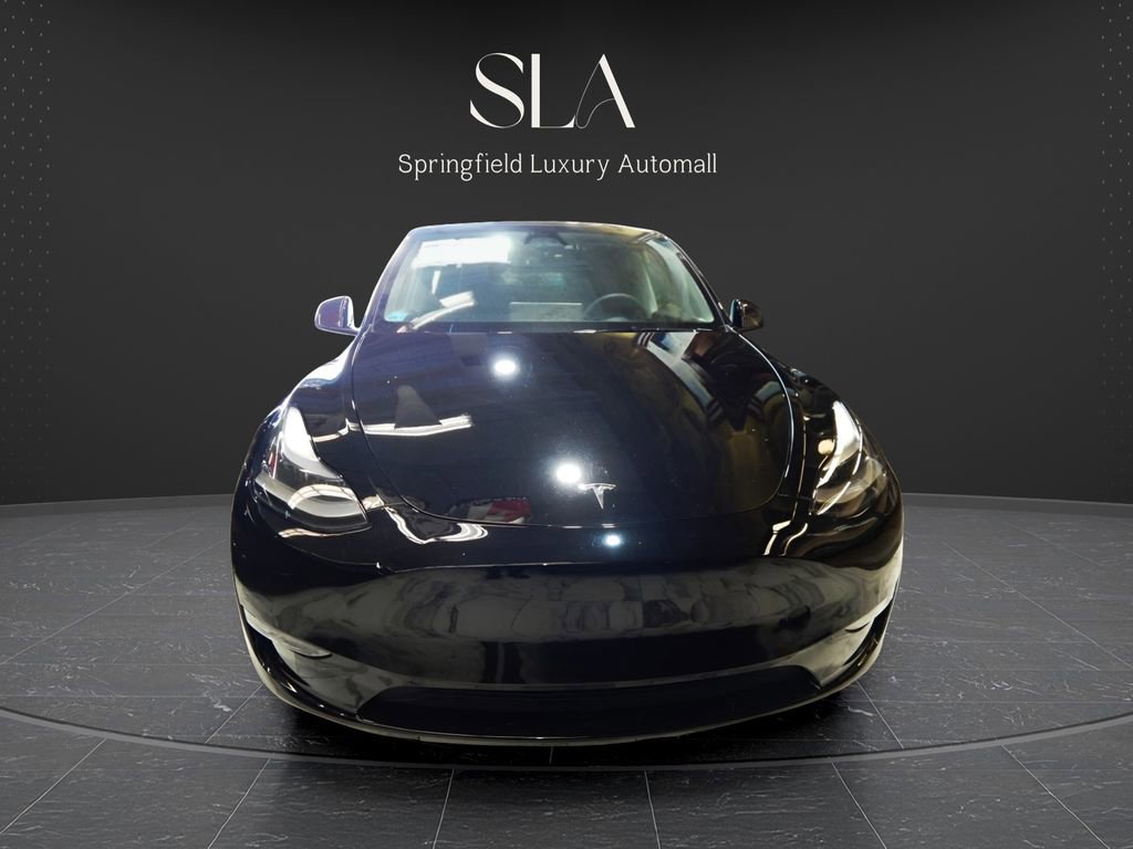Used 2025 Tesla Model Y Long Range AWD/4WD image 2