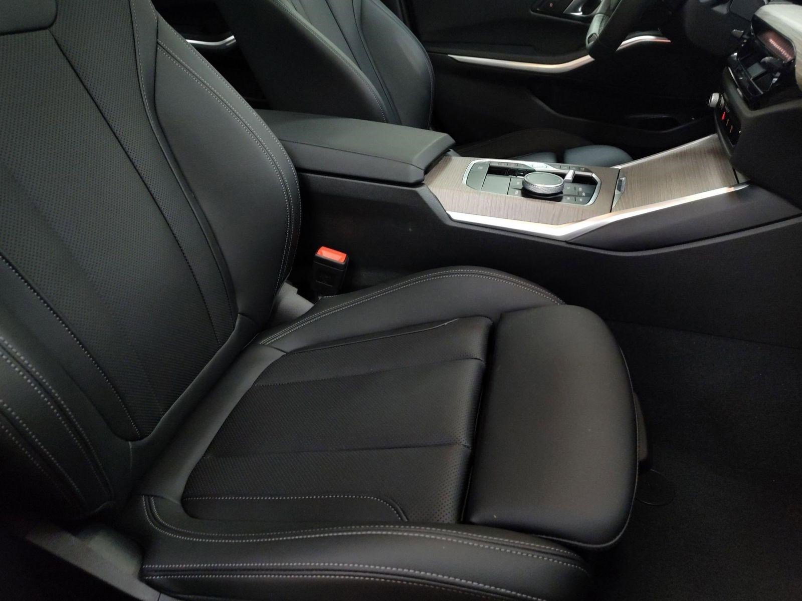 Used 2025 BMW 330i xDrive Sedan image 28