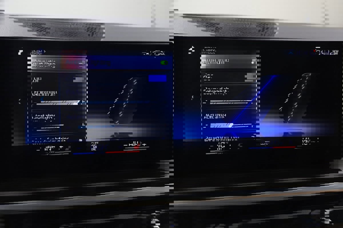 Used 2023 BMW X7 xDrive40i w/ M Sport Package image 42