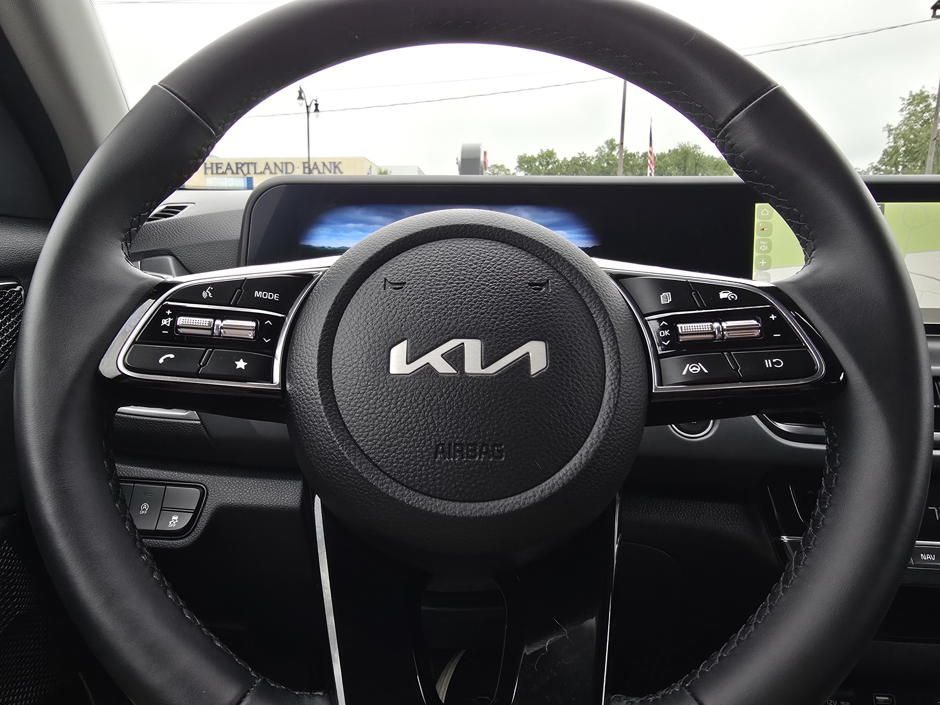 Used 2026 Kia Seltos EX FWD image 22